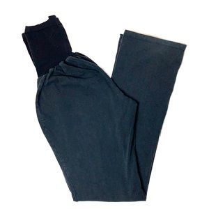 A Pea In The Pod Maternity Yoga Pants